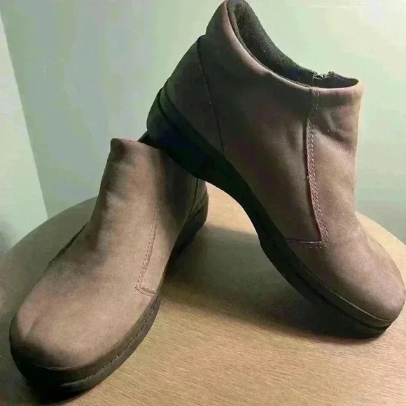 EASY SPIRIT ARIAS Women’s Ankle‎ Bootie - Picture 1 of 10